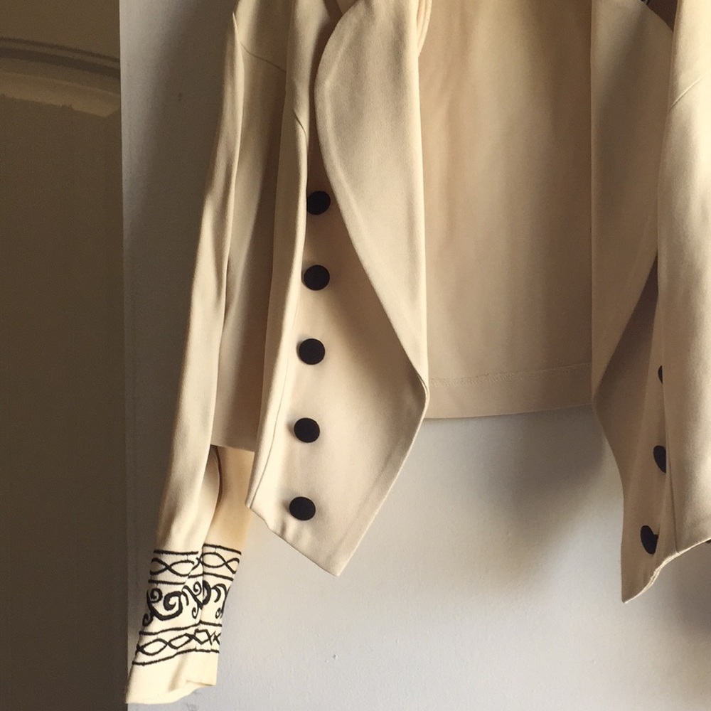 Bolaro jacket - Picture 2 of 2